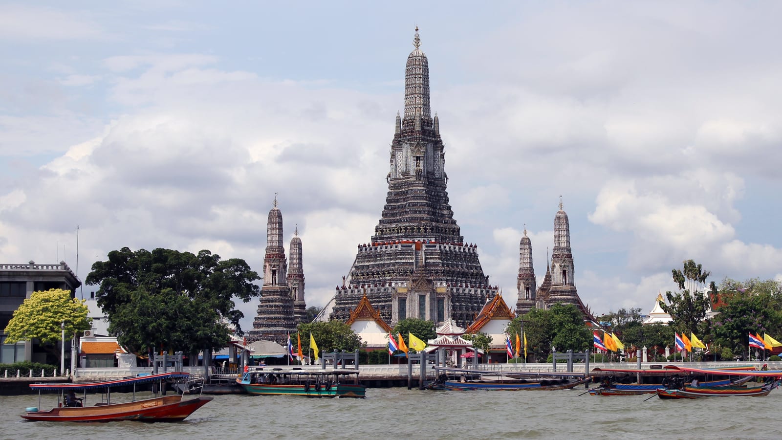 Wat Arun, the Temple of Dawn, on the Chao Phraya river in Bangkok, Thailand